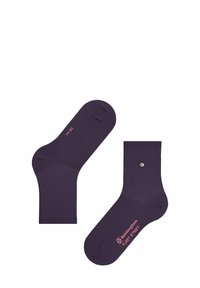 Calze di cotone viola con texture a coste, caratterizzate da un logo rosa e un dettaglio metallico decorativo sulla caviglia. Progettate per un comfort ottimale.