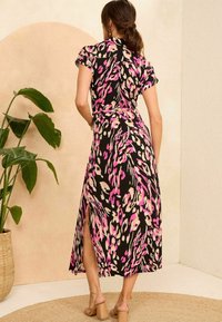 Love & Roses MIDI - Rochie tip cămașă - pink animal