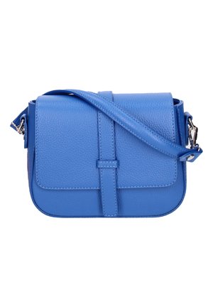 Petit sac bandoulière en cuir bleu avec finition texturée, rabat avant et bandoulière ajustable avec fermoirs argentés.