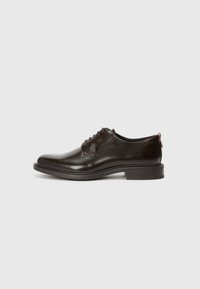 LYSANDER - Suvarstomi - dark brown