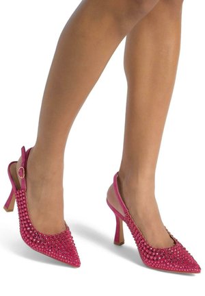 Décolleté rosa con cinturino alla caviglia, dalla punta affilata, adornate con strass e tacco alto e sottile, con tessuto texturizzato sulla parte superiore.