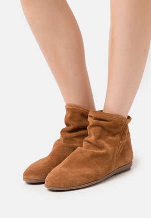 Mis Pepas, Bottines - cognac