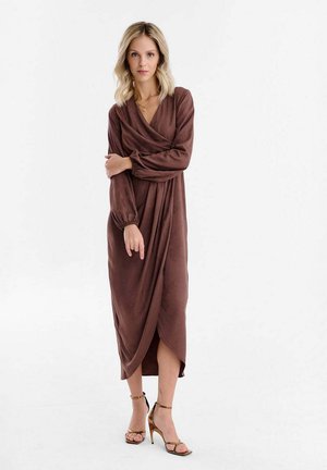 MAKE MEMORIES - Koktejlové šaty / šaty na párty - bronze