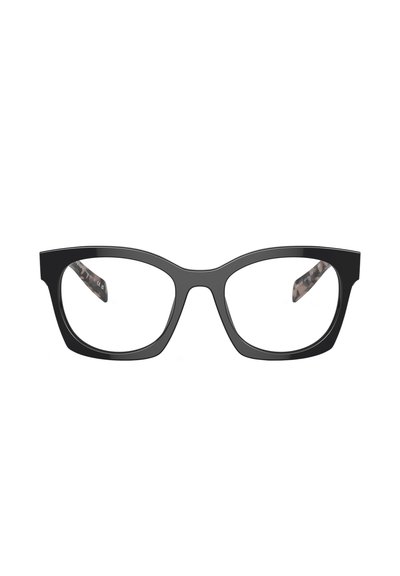 Occhiali neri in plastica con montatura a occhio di gatto ampia e angolare e lenti trasparenti. Le aste presentano un delicato motivo tartarugato sul lato interno.