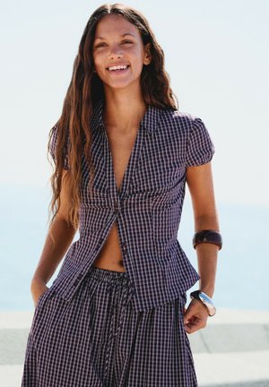 Bershka, SHIRT 01337710 - Chemisier - bordeaux