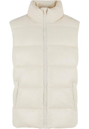 Kremfarget puffervest med høy krage, frontglidelås og sidelommer. Har quiltede paneler for isolasjon og en glatt finish.