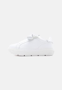Unselected, white/silver-coloured