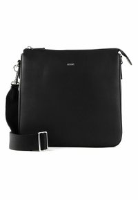 Borsa a tracolla in pelle nera con texture liscia, dettagli in metallo argentato, tracolla regolabile e un logo discreto sul davanti.