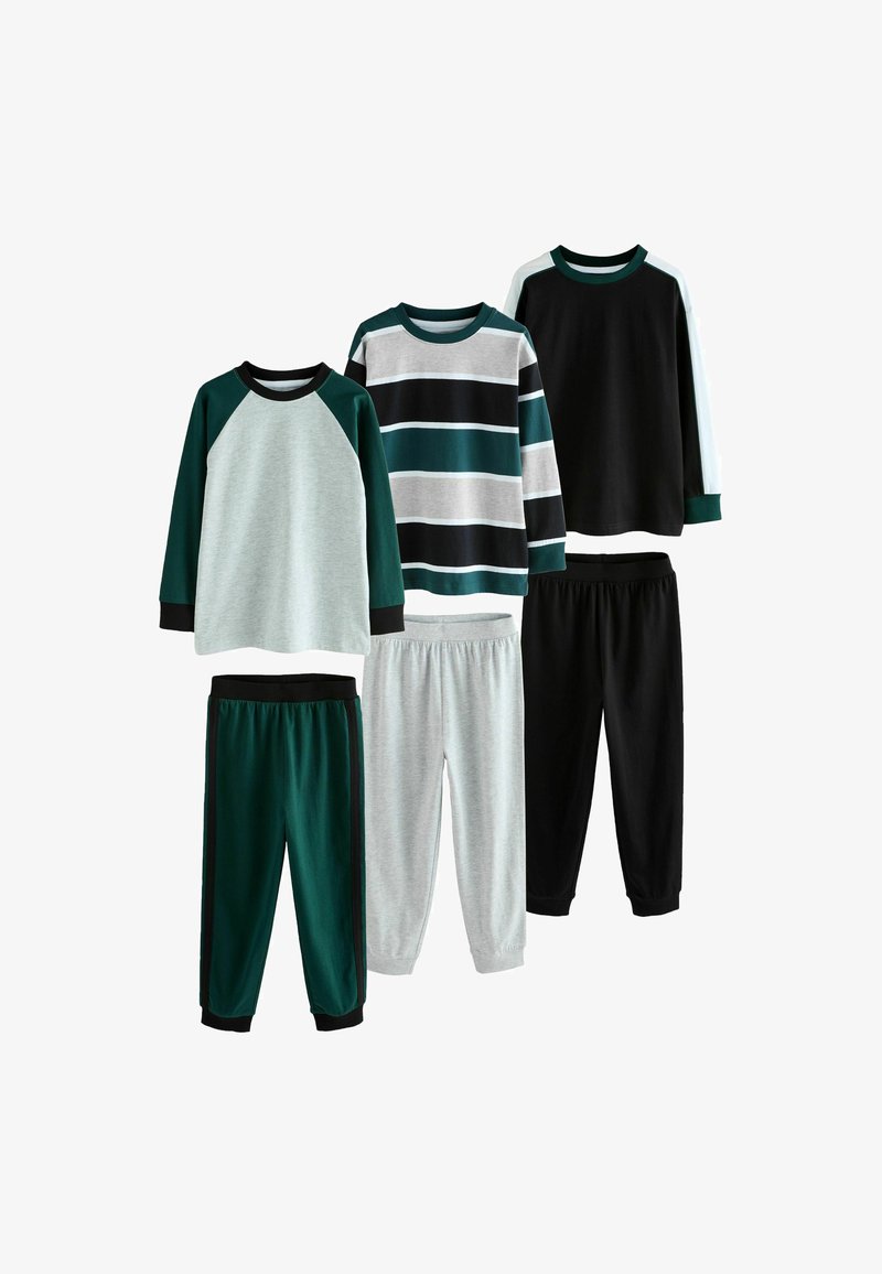 Trois ensembles de hauts à manches longues et de pantalons pour enfants en vert/gris, en rayures noires/blanches/vertes et en noir avec des manches blanches sur fond blanc.