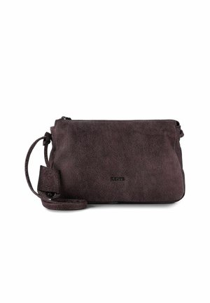 Borsa clutch in camoscio viola scuro con cinturino da polso e chiusura a cerniera, decorata con piccolo logo del marchio metallico sul davanti.
