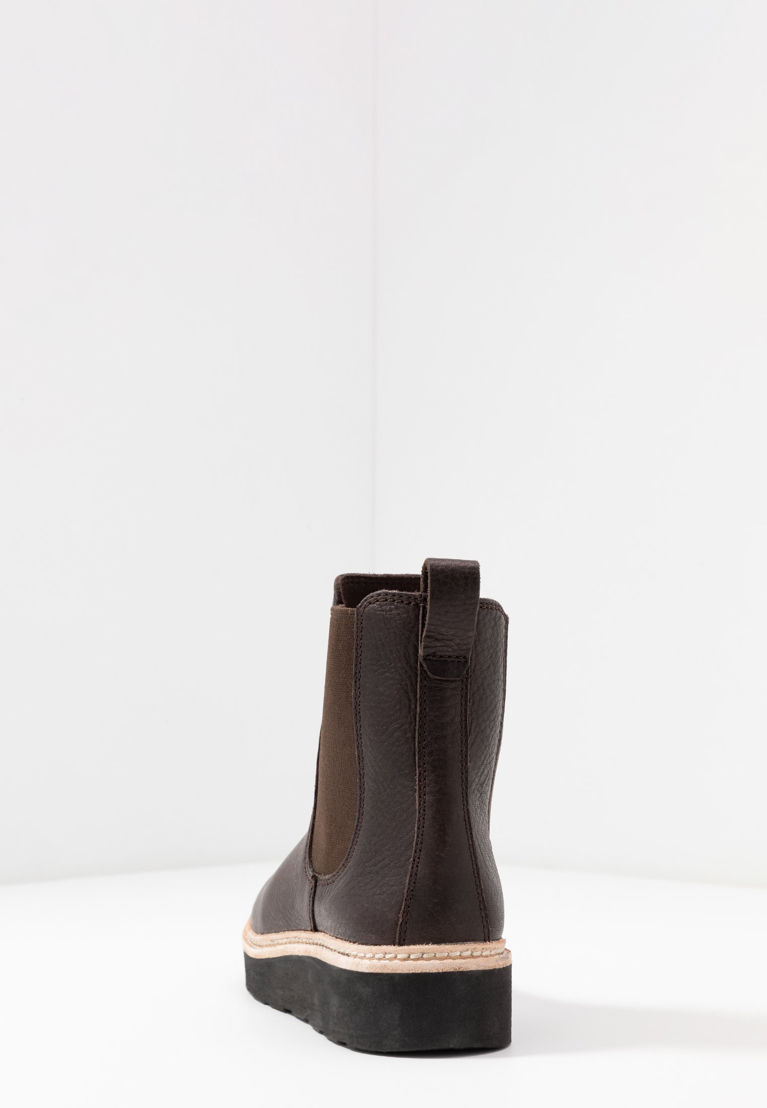 clarks trace cora boots