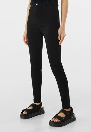 SUPER HIGH WAIST - Jeans slim fit - black