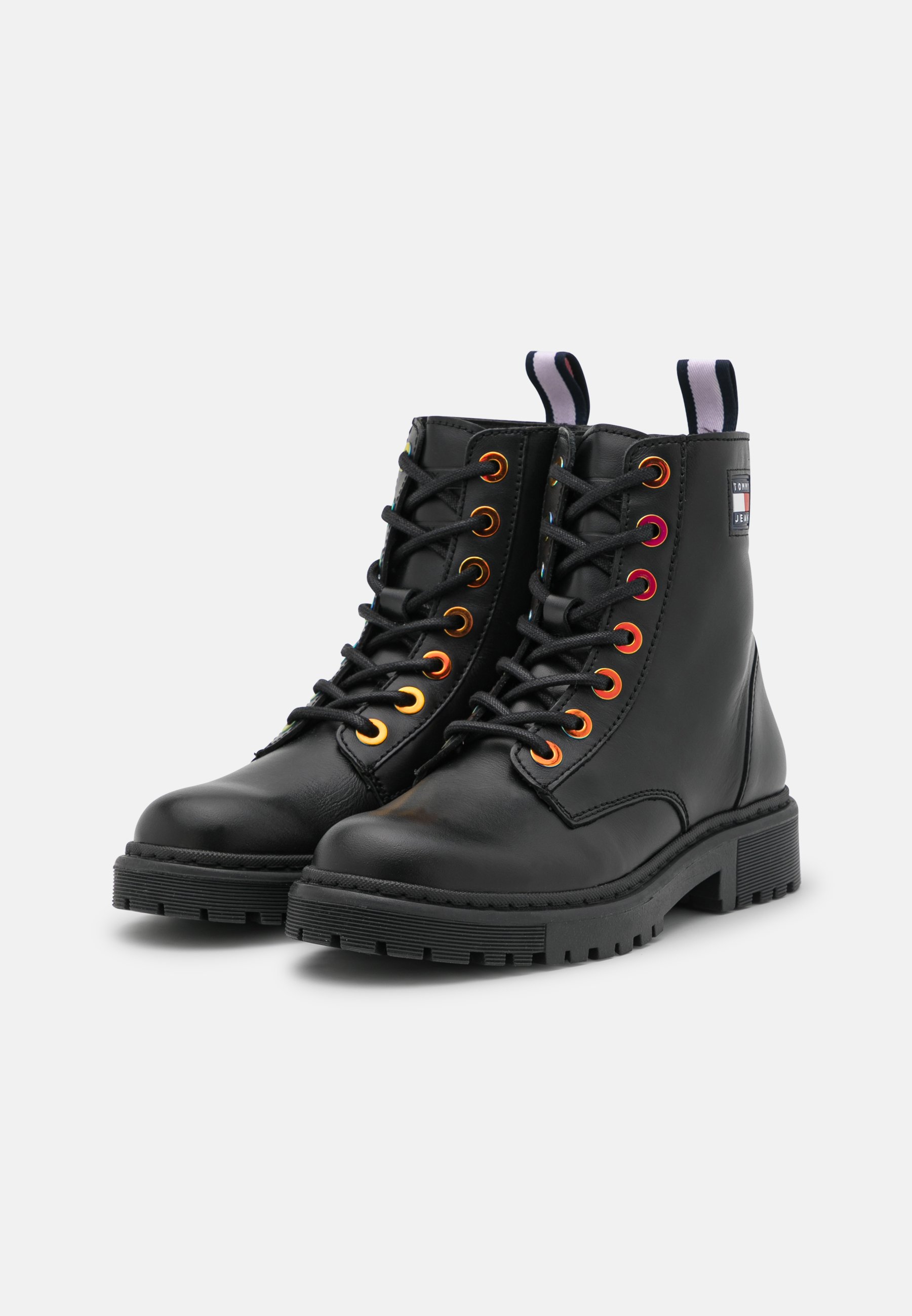 Tommy Jeans IRIDESCENT EYELETSFLAT BOOT 