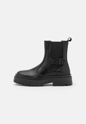 MILLA CHELSEA BOOT - Enkellaarsjes met plateauzool - black