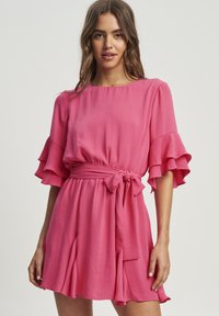 TUSSAH MONTIE  - Dnevna obleka - hot pink