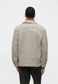 Selected Homme SLHREGARI BLEND OVERSHIRT - Ľahká bunda - multi coloured