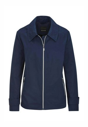 Marineblaue Reißverschlussjacke mit breitem Kragen, langen Ärmeln und seitlichen Reißverschlusstaschen, vor weißem Hintergrund präsentiert.