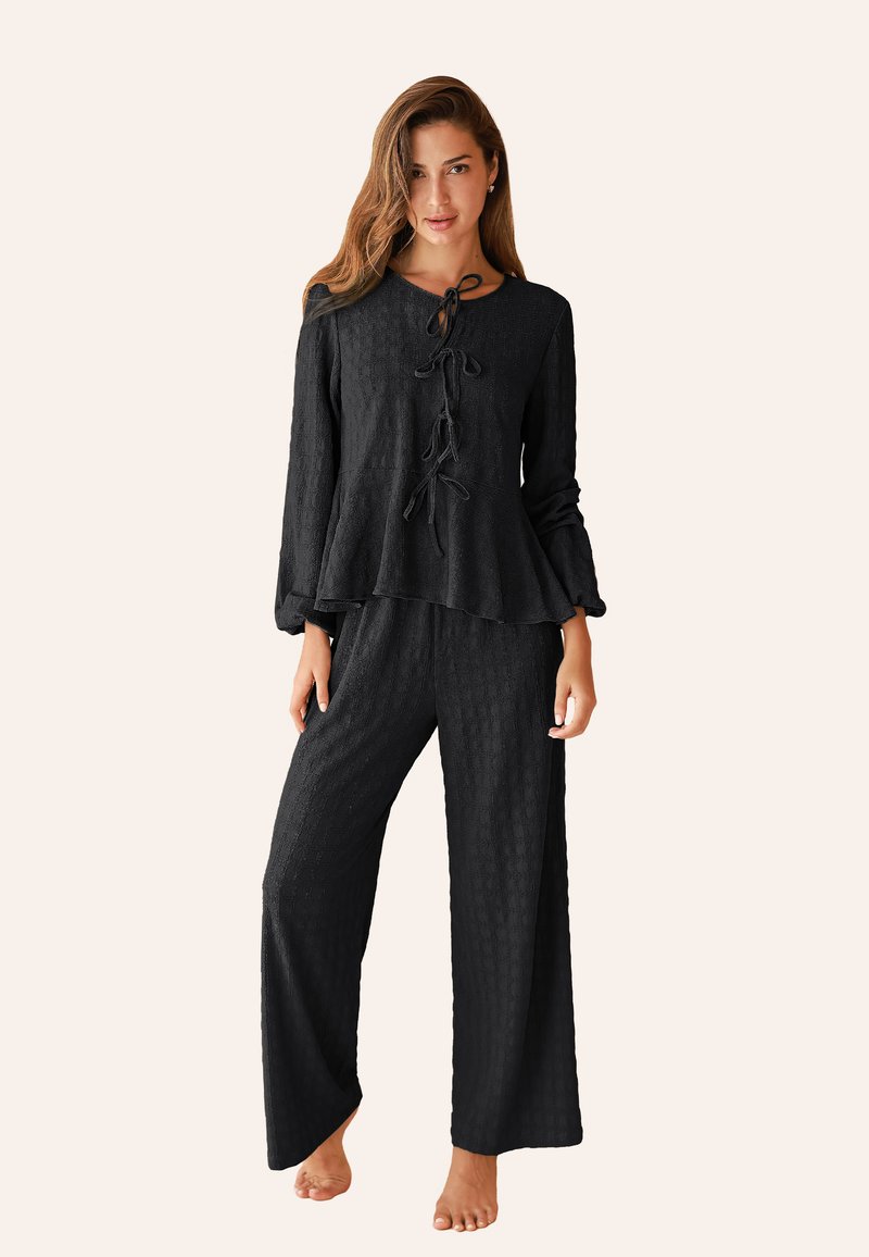 Cupshe SET - Pyžamová sada - black