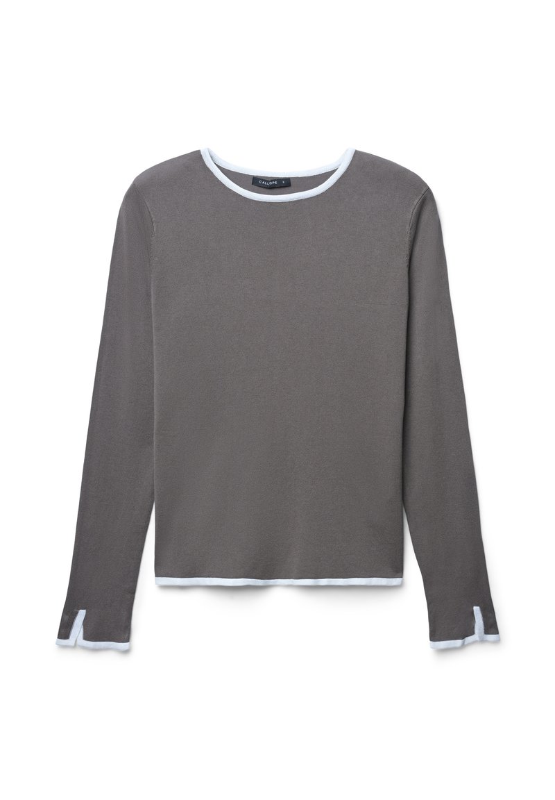 Maglia grigia a maniche lunghe realizzata in tessuto testurizzato, con scollo rotondo e rifiniture in un blu chiaro a contrasto su colletto e polsini.