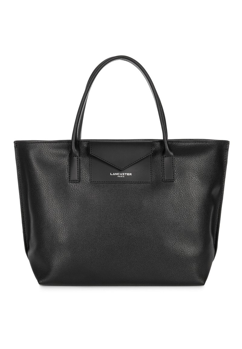 Sac fourre-tout en cuir noir avec une texture lisse, deux poignées et une forme rectangulaire. Présente une plaque logo sur le devant.