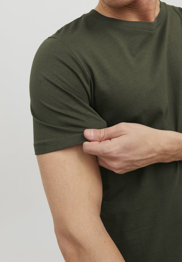 TEE O NECK  - Basic T-shirt - olive night4