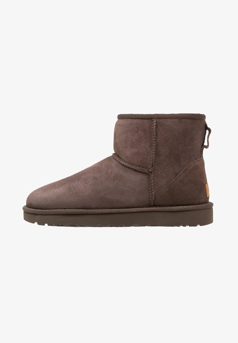 UGG - CLASSIC MINI - Stövletter - chocolate, Förstora