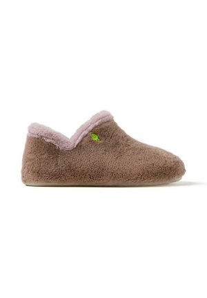 Chausson en peluche marron avec une bordure en fausse fourrure rose clair, arborant un logo vert discret. Texture douce et forme de bout arrondi pour le confort.