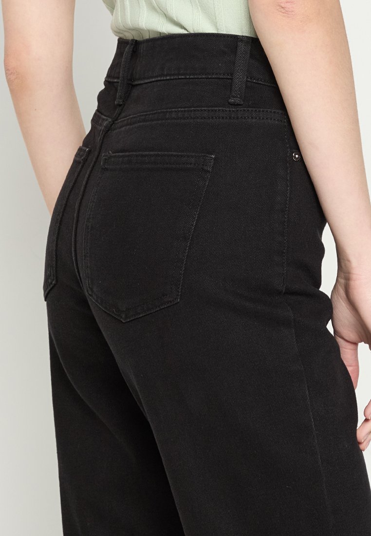 Straight fit ONLEMILY High waist