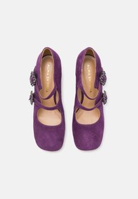 Alma en Pena Klassiske pumps - violet