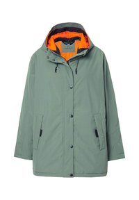 Grön vattentät jacka med ett orange innerfoder, justerbar huva, tryckknappar och två framfickor. Slät yta, avslappnad design.