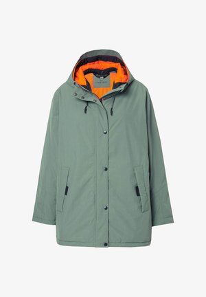 Grüne wasserdichte Jacke mit oranger Innenfutter, verstellbarer Kapuze, Druckknöpfen und zwei Vorderaschen. Glatte Textur, lässiges Design.