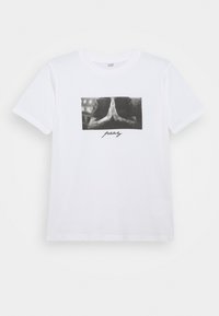 Unselected, white