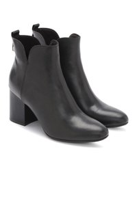 RYŁKO Ankle boot