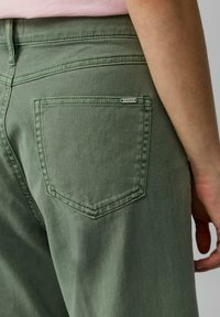 s.Oliver - Jeansy Relaxed Fit