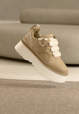 ASTROMEL - Baskets basses - mustard seed