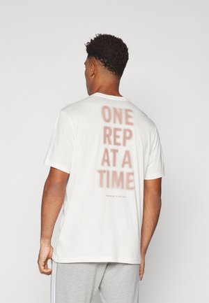 ONE AT A TIME GRAPHIC - T-Shirt sport - chalk white