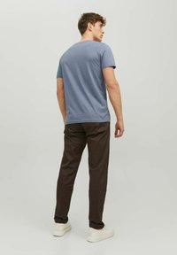 Pack De 4 Camisetas Básicas De Manga Corta Para Hombre Jack & Jones JJELOGO | Cuello Redondo | Corte Normal