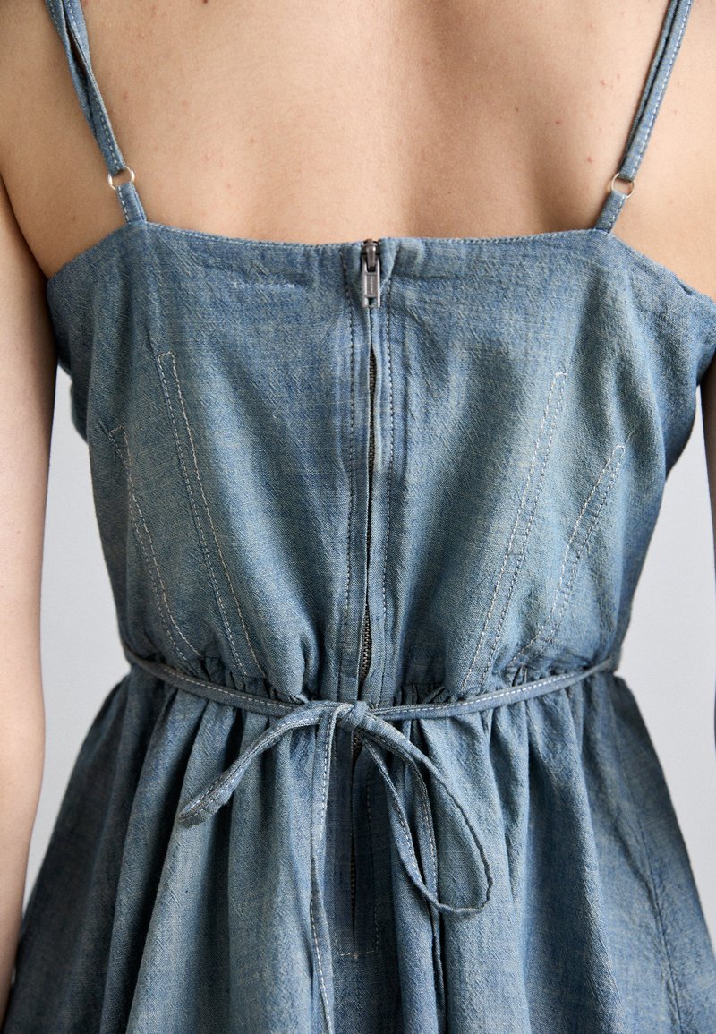 RE/DONE GATHERED DRESS - Jeanskleid - paradise cove