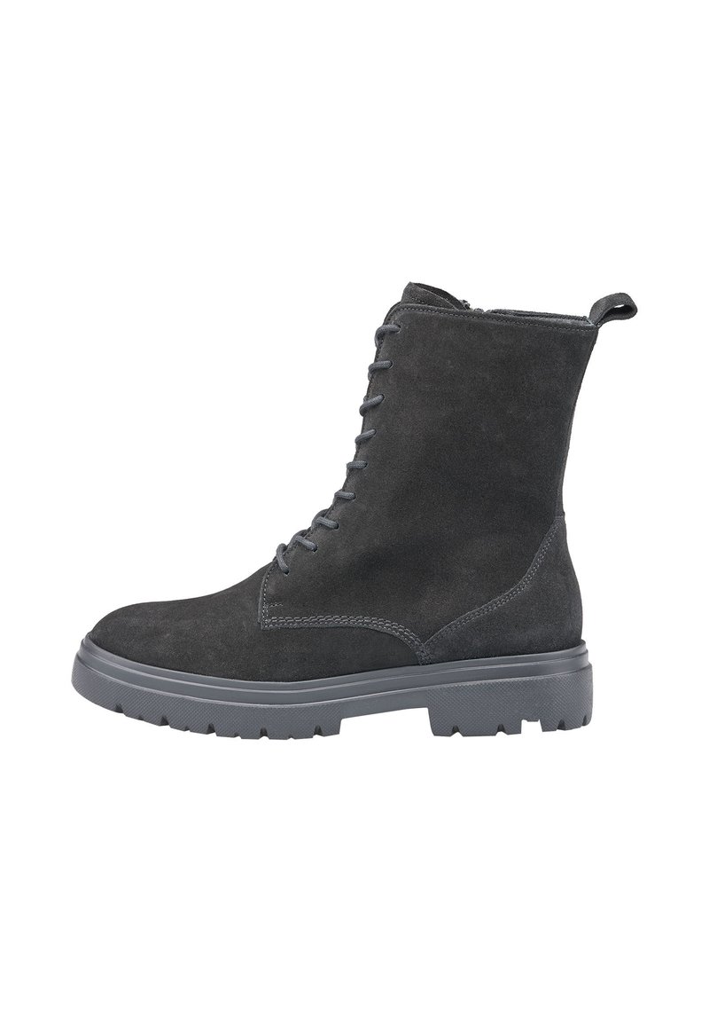 Stivale alla caviglia in suede nero con lacci frontali, punta tonda, suola spessa grigia e linguetta posteriore. Presenta accenti di cuciture minime.