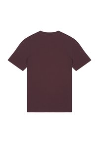 Bordeaux katoenen t-shirt, korte mouwen, ronde hals, eenvoudige uitstraling, iets getailleerd model, zachte textuur, geen zichtbare patronen of accenten.