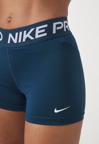Nike Performance SHORT - Leggings - armory navy/white