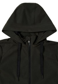Veste zippée vert foncé avec capuche. Dotée de cordons noirs avec texte en relief et d'une texture lisse. Aucun motif visible ni quincaillerie.