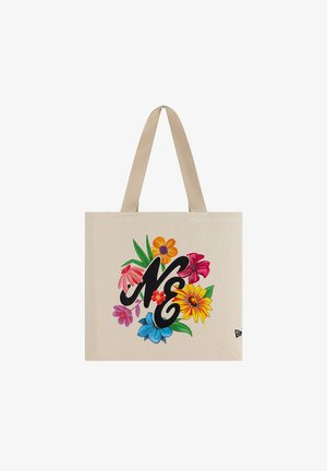 Bolsa tote beige con diseño floral colorido y grandes letras negras estilizadas "NE" centradas.