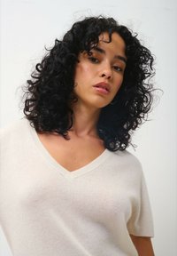 Authentic Cashmere COL V - Jednoduché tričko - ivory