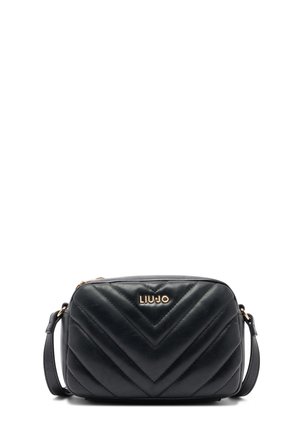 Schwarze, gesteppte Crossbody-Tasche mit goldenem LIU JO-Logo, verstellbarem Schulterriemen und Reißverschluss, die ein Zickzack-Nähmuster auf der Vorderseite zeigt.