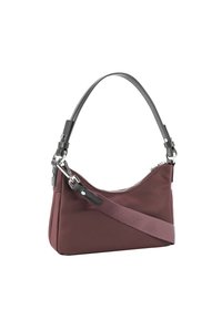 Borsa a spalla in nylon bordeaux con tracolla in pelle nera, hardware in argento e chiusura con zip. Presenta un accento in tessuto diagonale. Design compatto.