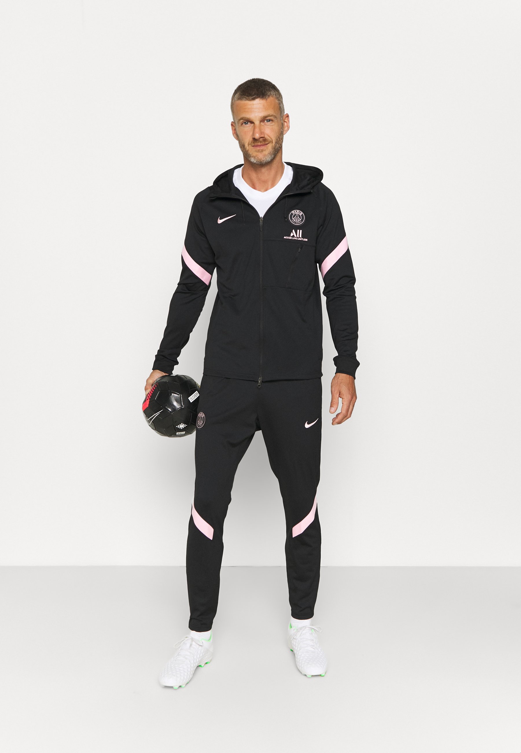 Men PARIS ST. GERMAIN - Club wear Men PARIS ST. GERMAIN - Club wear