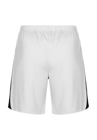 Weiße Sportshorts mit einem schwarzen seitlichen Streifen; aus glattem Stoff gefertigt, mit einem elastischen Bund für Komfort und einfaches Anziehen.