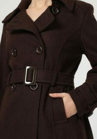 Outfitters Nation Gabardina - marrón