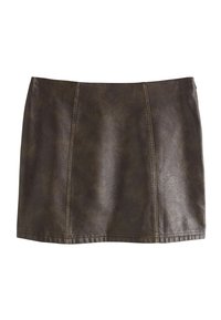 Mørkebrun læder miniskørt med lodrette sømme og subtil tekstur, lagt fladt på en hvid baggrund.